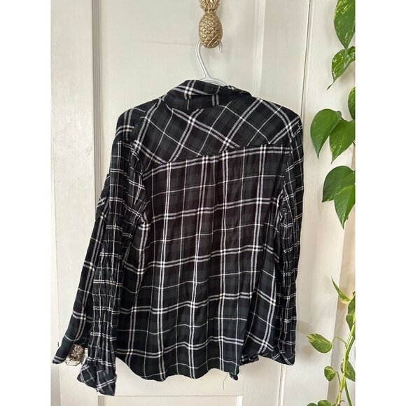 BeachLunchLounge women’s size large plaid button down shirt - Picture 5 of 7